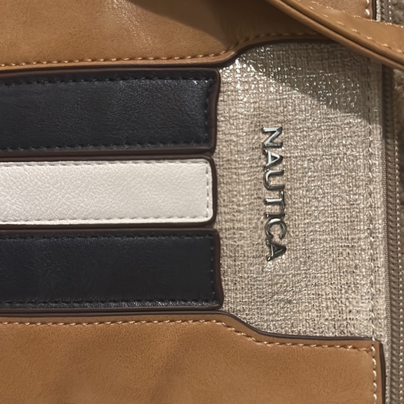 Crossbody purse - Picture 2 of 5